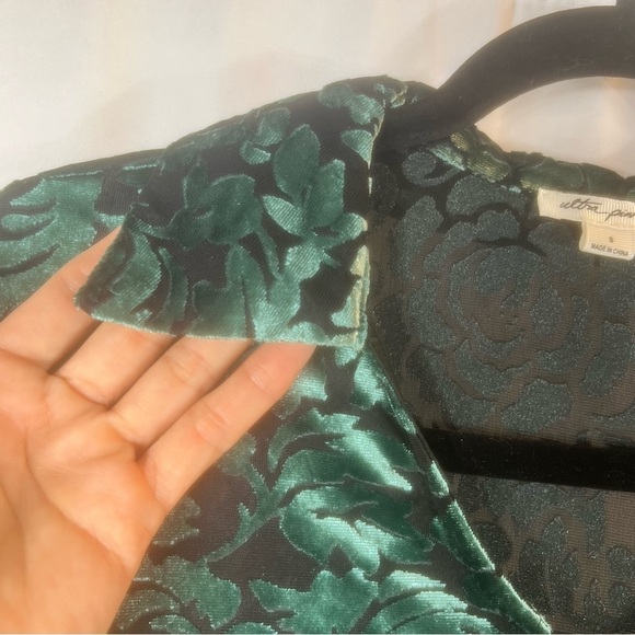 Ultra Pink Womens Whimsigoth Velvet Burnout Top Size S Bell Sleeve Fairy Grunge - Picture 7 of 14